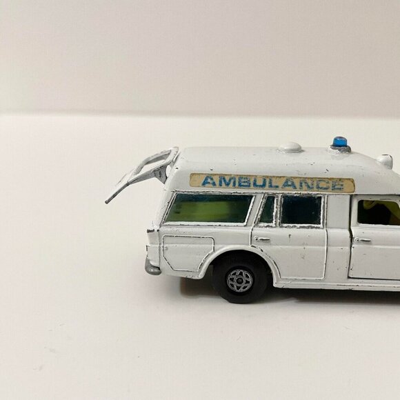Matchbox Speed Kings Lesney Mercedes Benz Binz Ambulance K63 Diecast - Picture 12 of 16